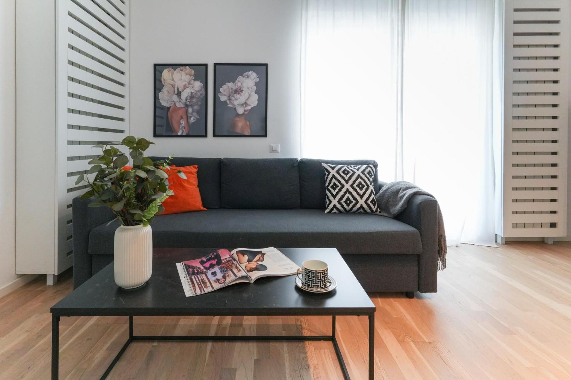 Maria - Modern Apartment With Parking And Workspace Bukarest Exteriör bild